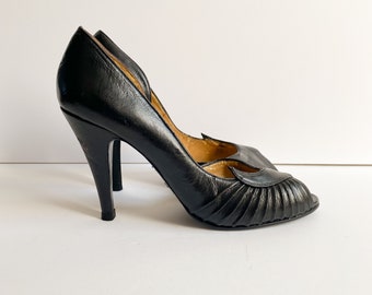 Vintage 1970s Collection Katryn Black Peep Toe D'Orsay 4" Heels Pumps
