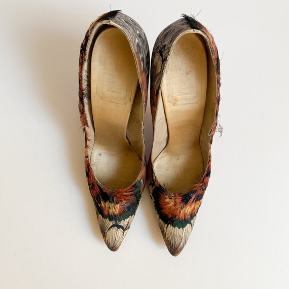 Vintage 1960s Pheasant Feather Embellished Stilet… - image 3