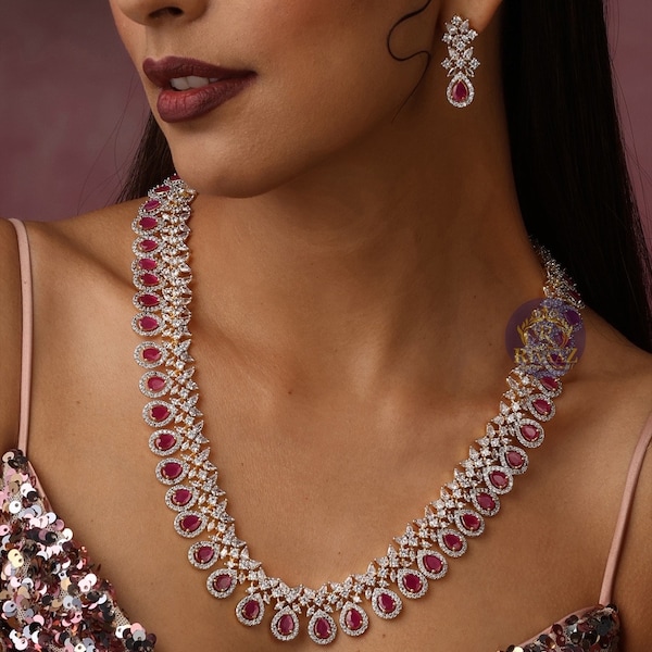April Silver Ruby CZ long Collier avec boucles d’oreilles Long Collier indien Bijoux indiens Rouge Long Collier Bijoux pakistanais Collier Rani Haar