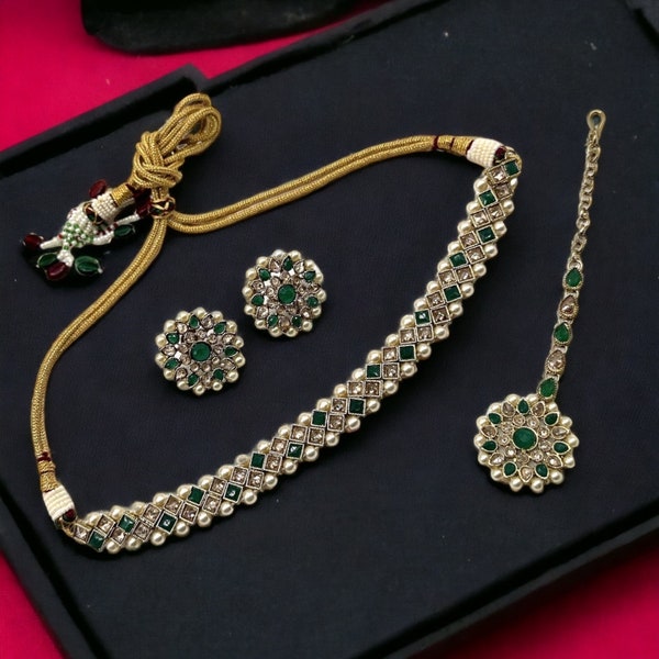Green Polki Choker/ Antique Gold Choker/ Indian Choker Necklace/ Pakistani jewelry/ Indian jewelry/ Indian necklace/ Kundan Choker