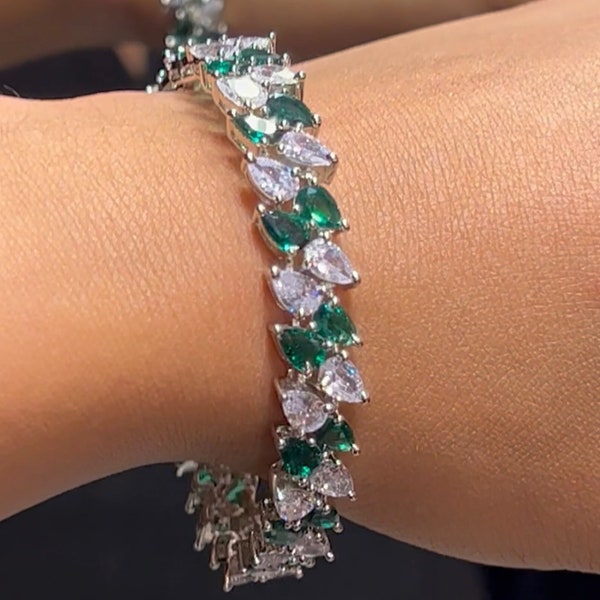 Emerald Diamond Bracelet | Statement Jewelry | Indian Jewelry | Pakistani Jewelry | CZ Bracelet | American Diamond Bangle | Indian Bangle