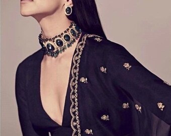 Deepika Padukone Choker / indischer Schmuck / Sabyasachi Halskette / Smaragd indischer Choker / indische Halskette / Bollywood Schmuck /