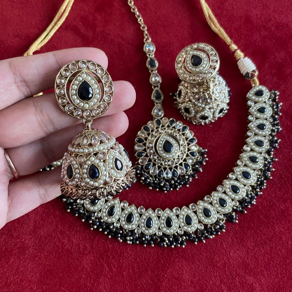 Simi Black Polki Necklace with Jhumkey and tikka / Punjabi Jewelry / Indian Jewelry/ Pakistani Jewelry / Punjabi Necklace Set
