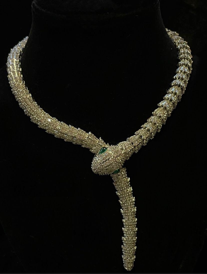Snake necklace cartier deals