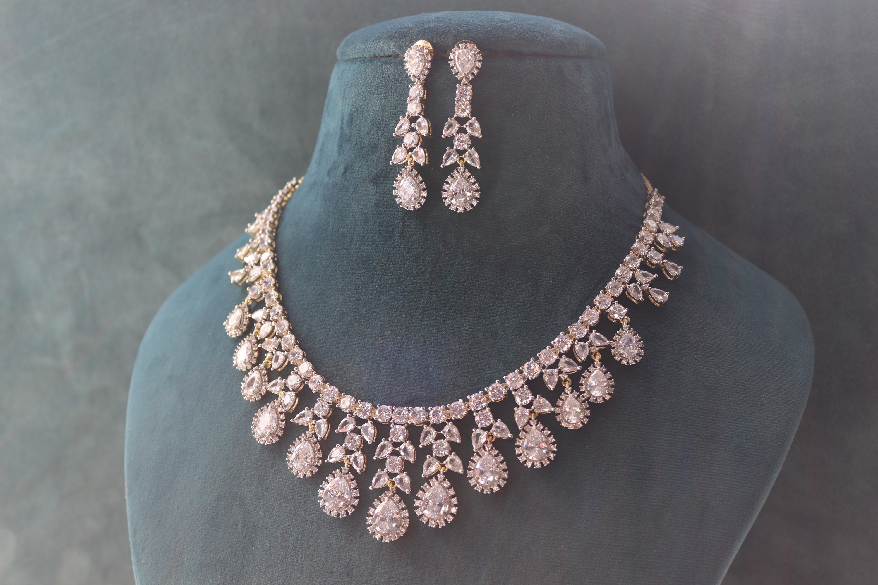 Gold Diamond Necklace / Statement 
