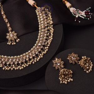 Zoe Gold Polki Necklace with Jhumkey and tikka / Antique Gold Necklace with Tikka/ Indian Jewelry/ Bollywood Jewelry/ Pakistani Jewelry image 3