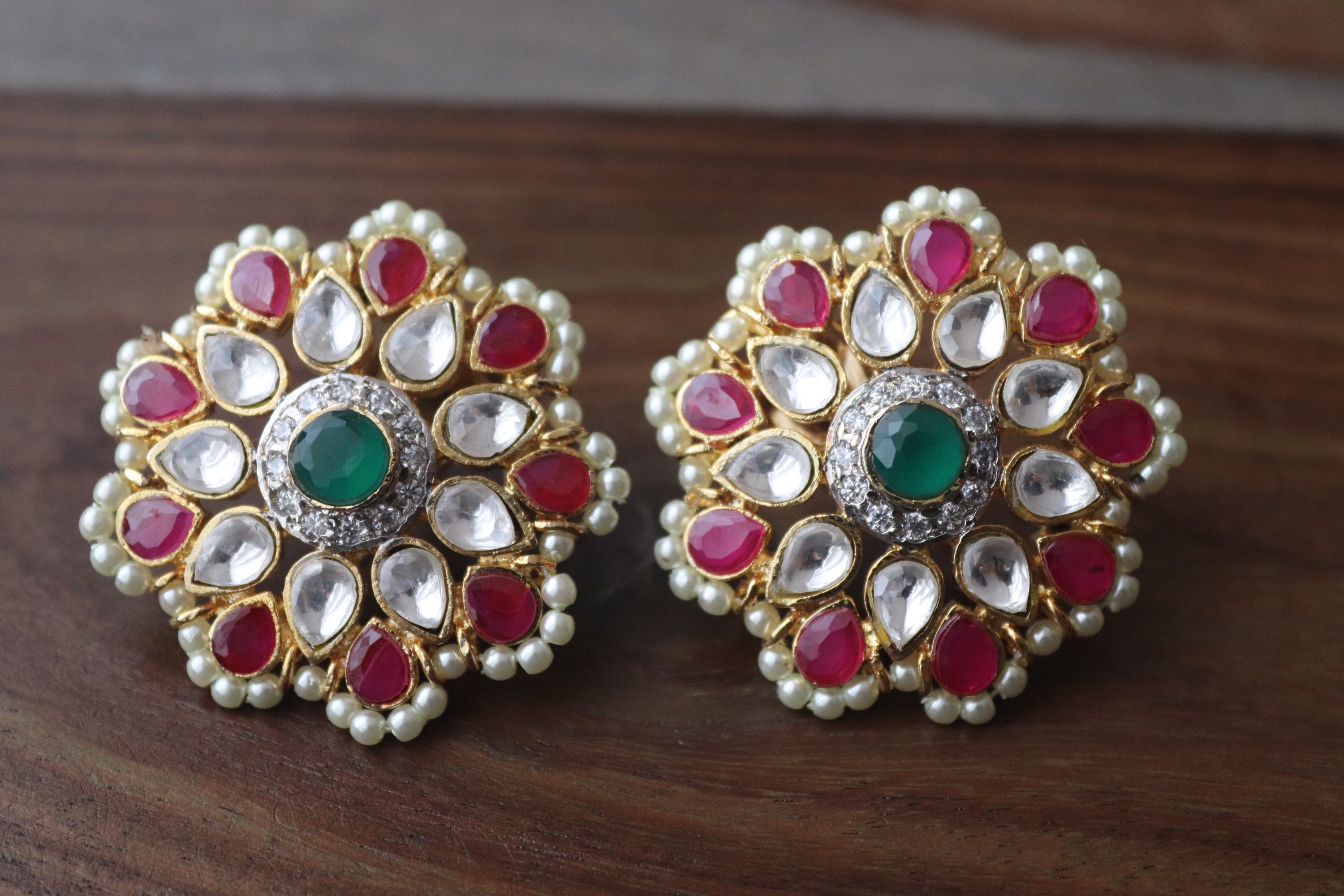 Fine Kundan Stud Earrings/ Ruby Green Kundan Studs/ Kundan Earrings/ Indian  Jewelry/ Indian Earrings/ Bollywood/ Sabyasachi - Etsy