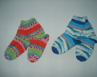 2 pairs of socks size. 18/19 hand knitted