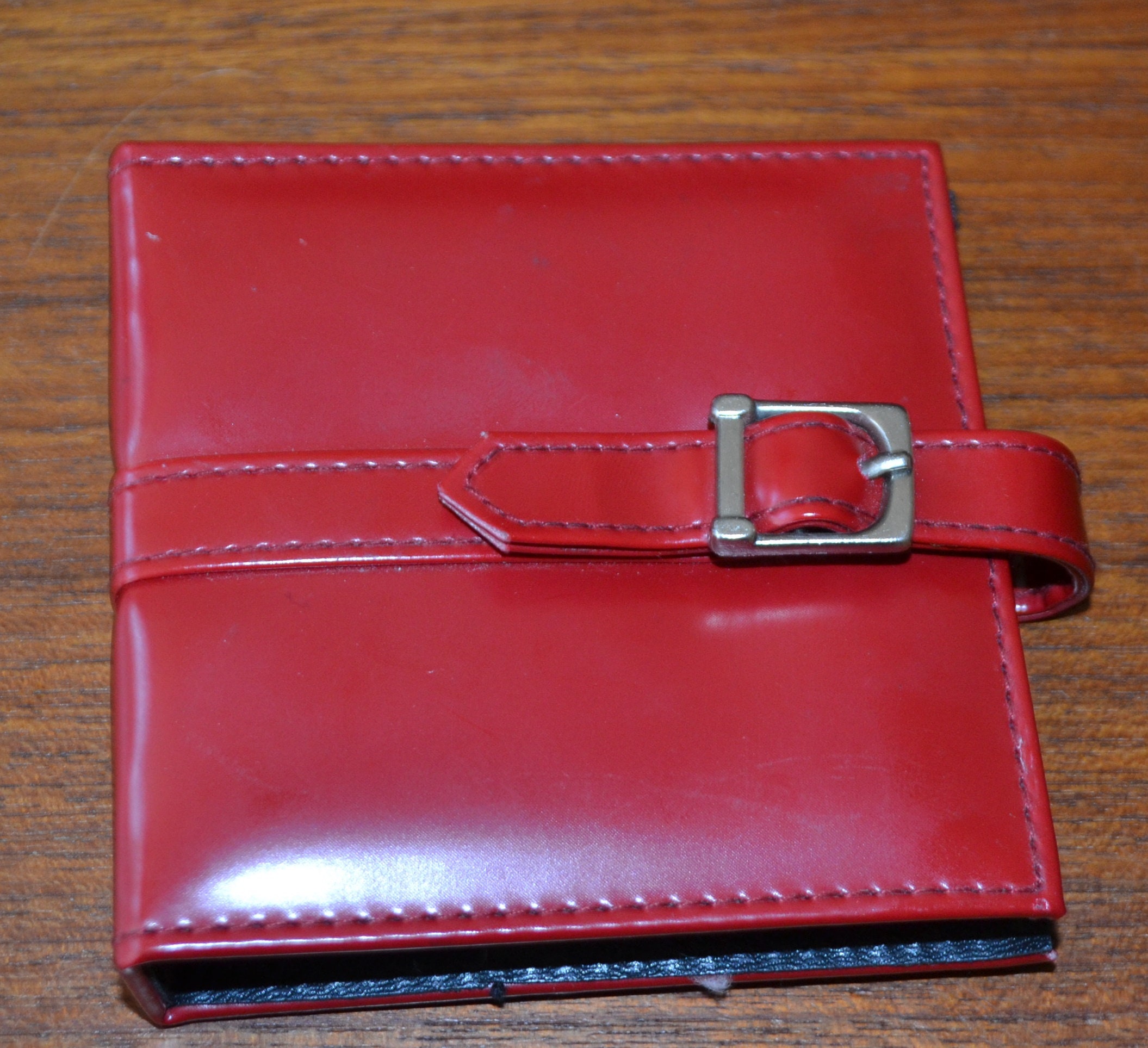 second hand wallet
