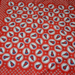 Vintage scarf 70s scarf motif red / white vintage clothing retro scarf foulard