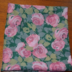 Vintage scarf 70s romantic ROSES shabby chic scarf