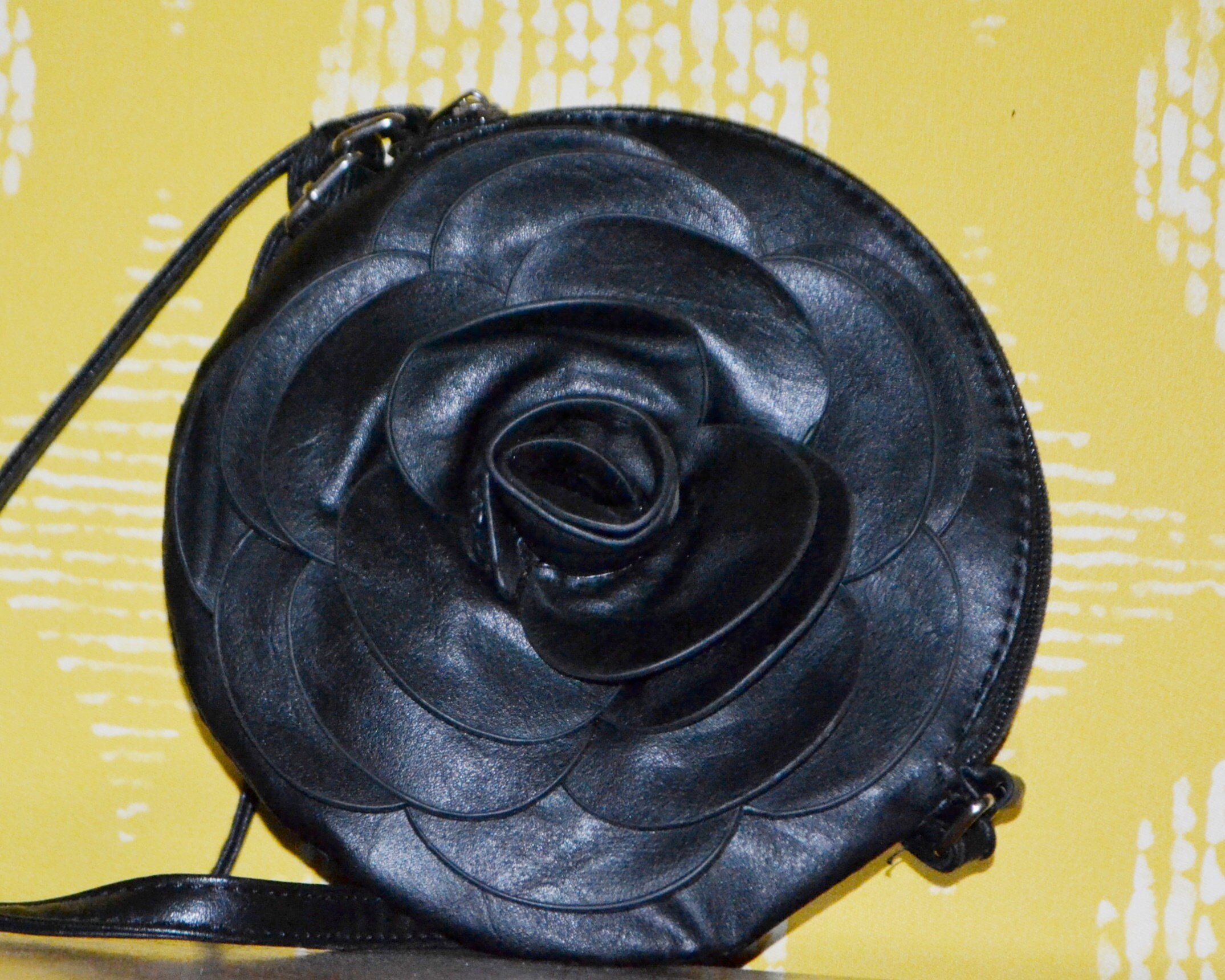 Second hand bags online india hotsell