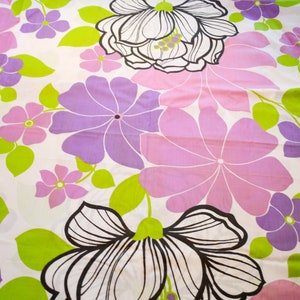 Colorful vintage bedding from the seventies 70s fabric for sewing Mid Century Retro Second Hand Vintage fabric bedding sewing Material