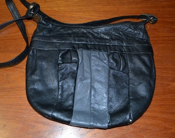 Vintage handbag black grey 80s eighties soft bag