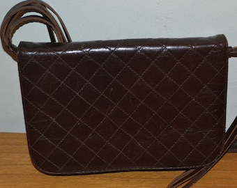 True vintage handbag red brown