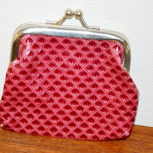 Monedero de plástico vintage, rojo, estilo retro de los años 70, mediados de siglo, shabby chic, estilo campestre, ropa vintage, ropa de segunda mano