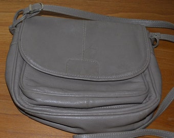 Véritable sac à main vintage en cuir beige gris années 70