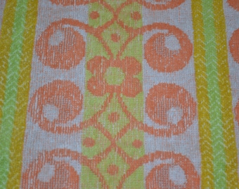 Beautiful vintage towel colorful seventies 70s Mid Century Retro terry cloth fabric sewing material