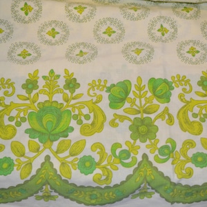 Beautiful vintage bed linen cotton green/white 70s colorful retro mid-century fabric
