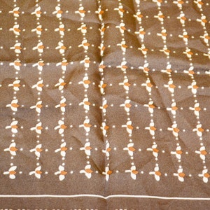 Vintage sjaal jaren 70 sjaal bruin / wit jaren 70 vintage kleding retro sjaal foulard tweedehands retrostijl mid century