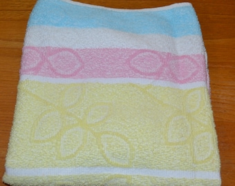 Beautiful vintage towel colorful seventies 70s mid century retro terry cloth fabric sewing material