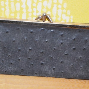 Cartera vintage negra de los años 60, estilo retro, mediados de siglo, shabby chic, estilo campestre, ropa vintage, ropa de segunda mano