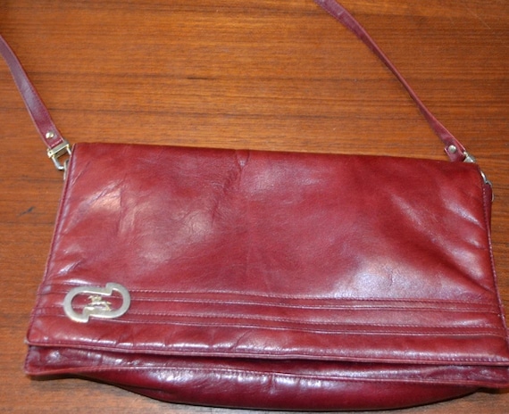 Handbags of the 70s – River City Leather
