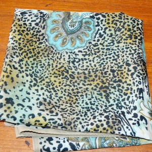Vintage scarf 70s Seventies scarf Vintage Clothing Retro Scarf Foulard Second Hand Wear
