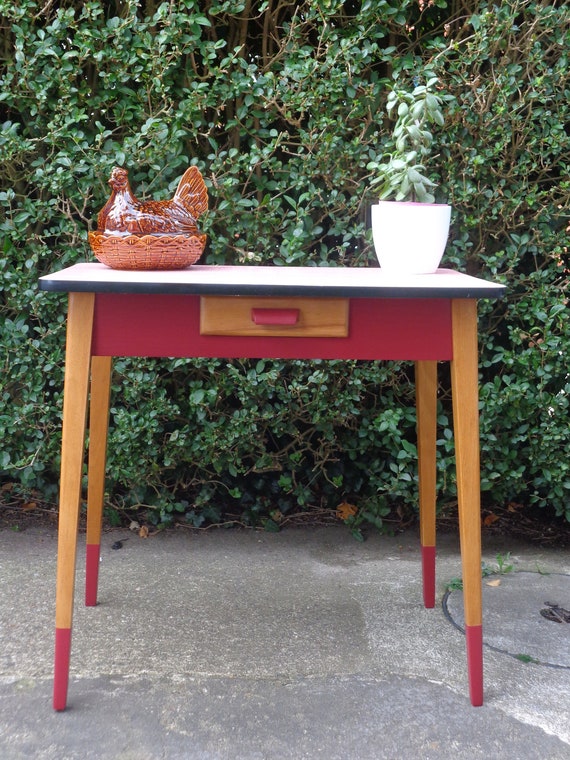Classic Mid Century Vintage 1950 S Formica Kitchen Table Etsy
