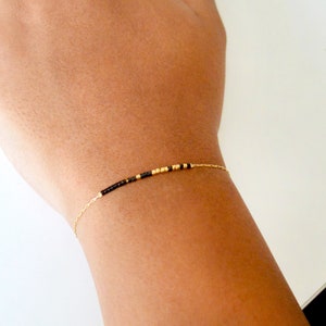 Minimalist women&#39;s bracelet in stainless steel, delicate bracelet, ultra-thin chain bracelet decorated with miyuki beads