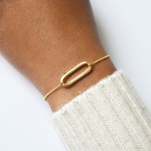 Delicada pulsera de mujer / cadena fina / regalo de mujer / Oro con oro fino
