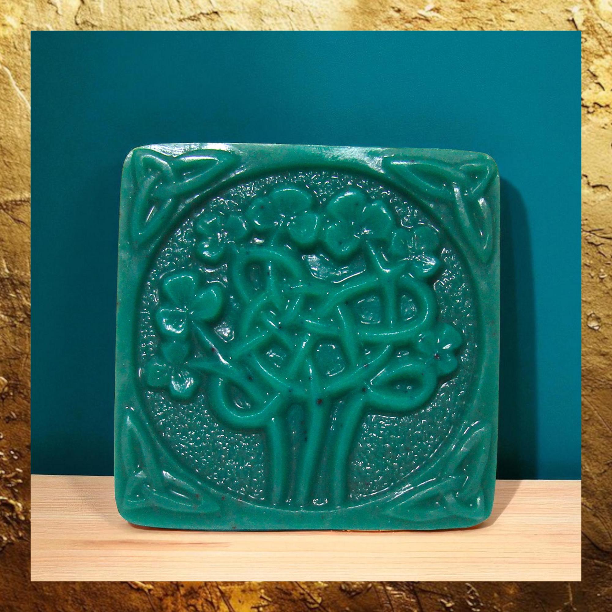 Jabón Árbol de la Vida Celta: Aroma a Bosque de Hierbas - Barra de Regalo Decorativa