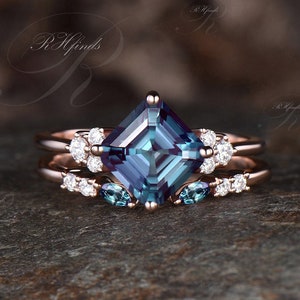 Vintage Unique Asscher Cut Alexandrite Engagement Ring Set Rose Gold Marquise Alexandrite Cluster Open Gap Wedding Band 2pcs Bridal Ring Set
