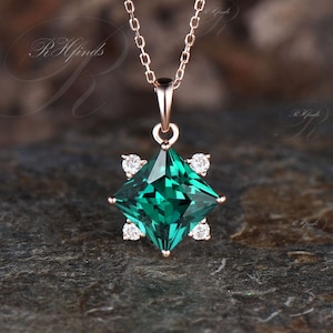Unique Princess Cut Emerald Necklace Art Deco Moissanite Five Stone Pendant Minimalist May Birthstone Emerald Birthday Necklace Jewelry Gift