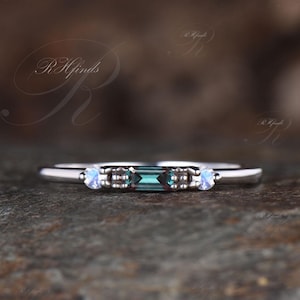 Unique Three Stone Wedding Band Art Deco Alexandrite Moonstone Wedding Ring June Birthstone Promise Ring Birthday Gift For Her Women Jewelry
