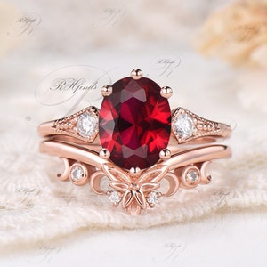 Vintage Oval Ruby Ring Set Unique Leaf Nature Inspired Wedding Band 14k Rose Gold Round Moissanite Three Stone Wedding Ring Women Jewelry