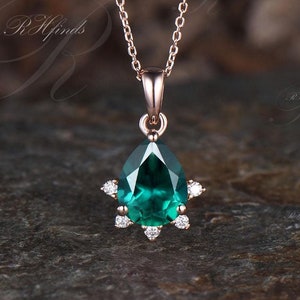 Delicate Pear Cut Emerald Necklace Unique 14k Solid Rose Gold May Birthstone Emerald Pendant Minimalist Six Stone Anniversary Necklace Women