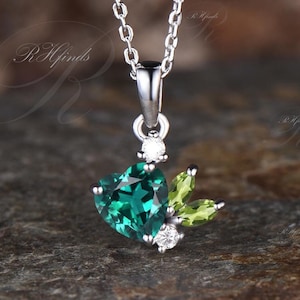 Minimalist Heart Shaped May Birthstone Emerald Wedding Necklace Unique Peridot Moissanite Cluster Five Stone Pendant Dainty Bridal Necklace