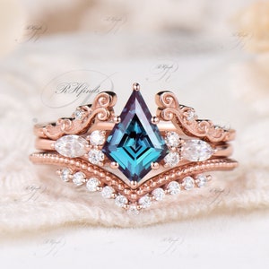 Art Deco Kite Alexandrite Engagement Ring Set Vintage Milgrain Lucky Cloud Open Gap Wedding Band June Birthstone 3pcs Bridal Ring Set Women