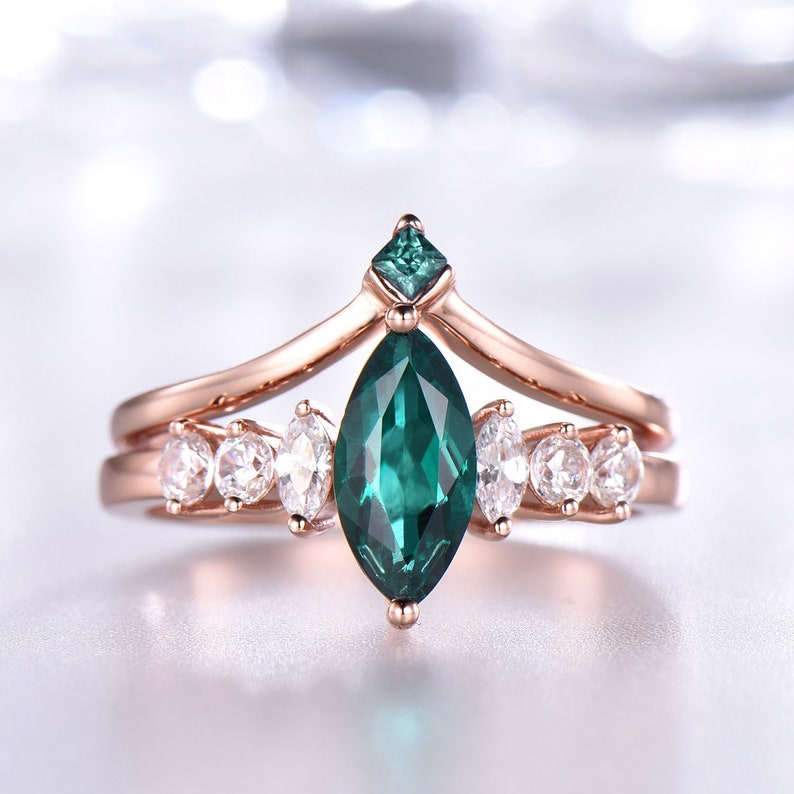 Marquise Emerald Engagement Ring Vintage Bridal Wedding Ring Art Deco Curved Band Birthstone Ring 14K Rose Gold Anniversary Ring Prong Set