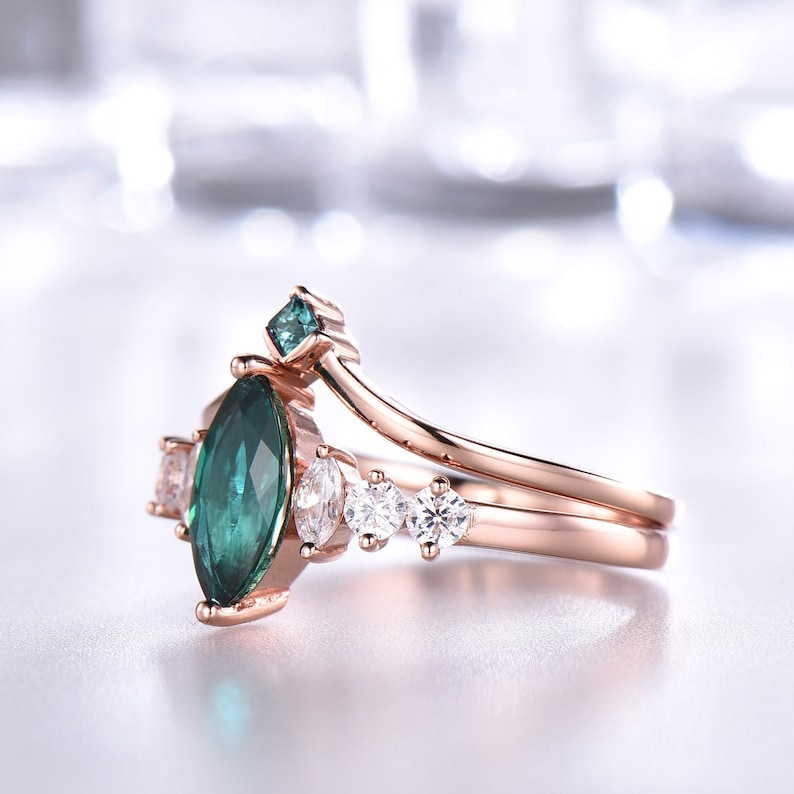 Marquise Emerald Engagement Ring Vintage Bridal Wedding Ring Art Deco Curved Band Birthstone Ring 14K Rose Gold Anniversary Ring Prong Set