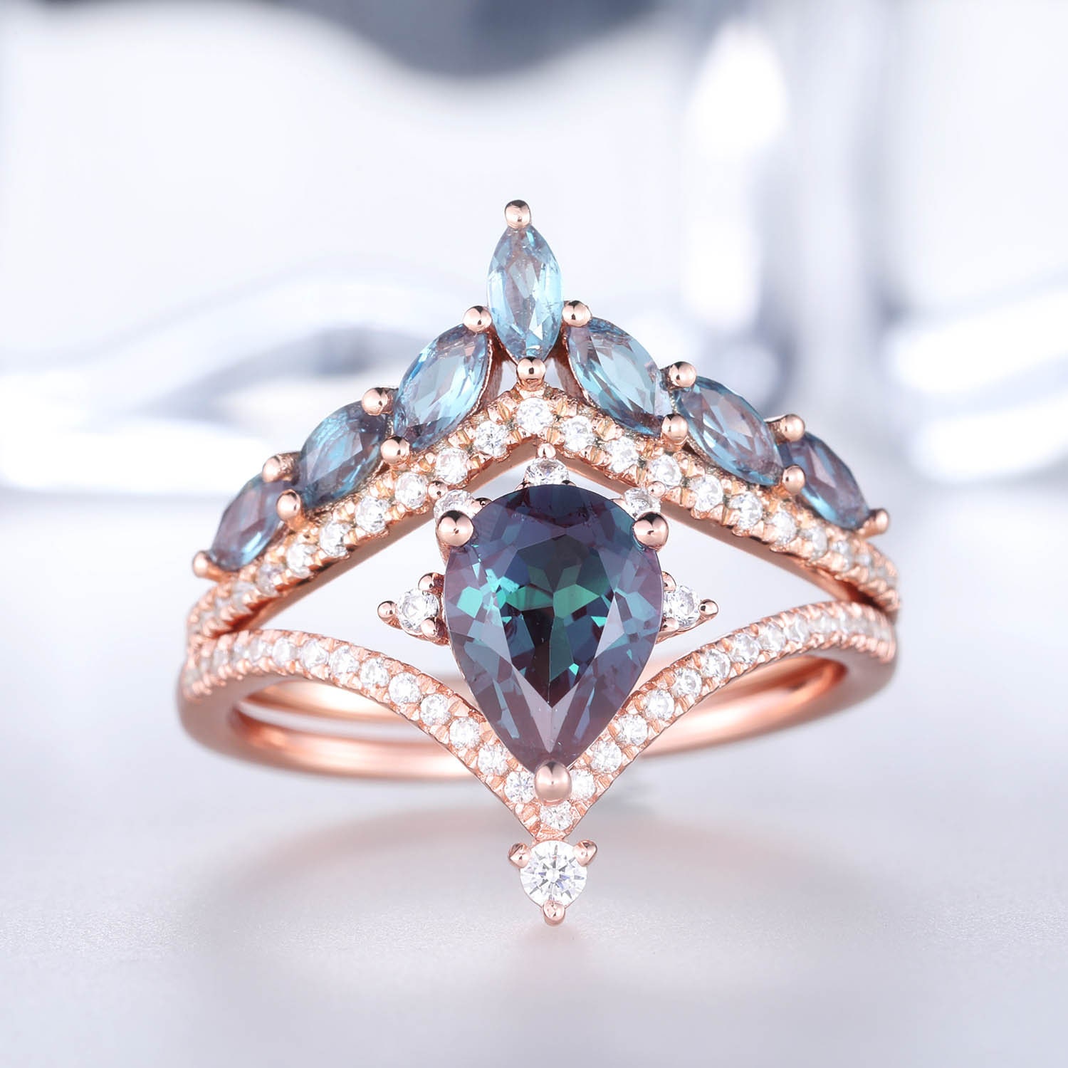 Vintage Unique Teardrop Alexandrite Engagement Ring Set Crown Round Diamond Moissanite Curved Wedding Band June Birthstone Wedding Ring Set