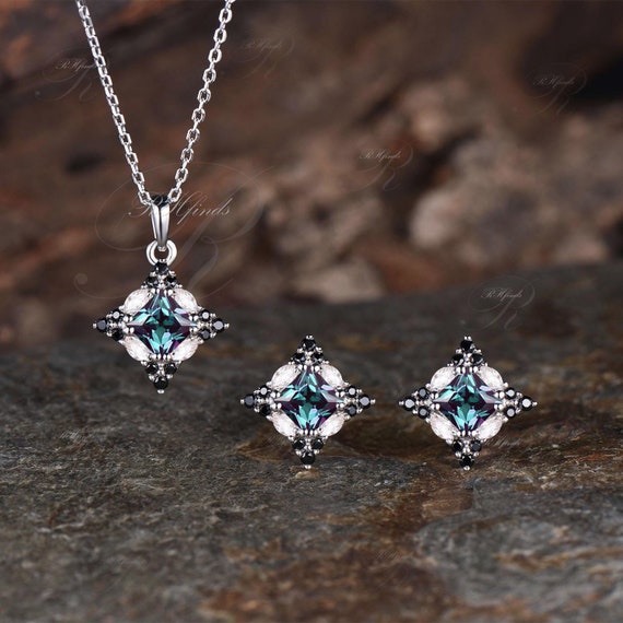 Minimalist Princess Cut Alexandrite Jewelry Set Unique Moissanite Black Spinel Halo Necklace 925 Sterling Silver June Birthstone Earrings