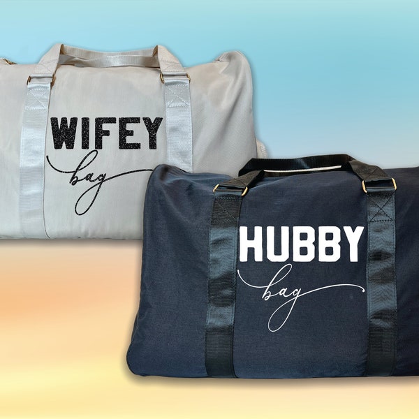 Wifey and Hubby Honeymoon Bag, Bride and Groom, destination Wedding Bag, Honeymoon, Personalized Weekend Bag, Duffle Bag, Bridal Gift, D153