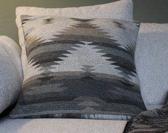 Pillow Cover | FLOW