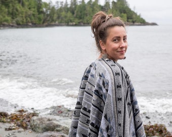 Reversible Shawl | ALPINE