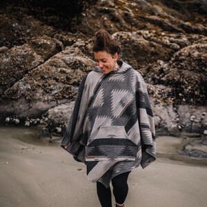 Poncho RIPTIDE image 4