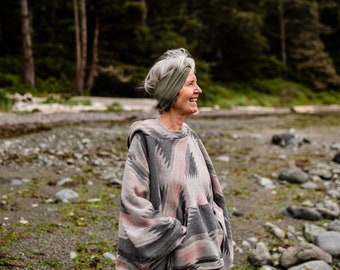 Poncho | DUSTY ROSE - aztèque - sud-ouest - navajo - géométrique - châle - poncho à capuche - modeste non-conformiste - surf - unisexe