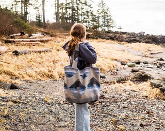 Travellin’ Tote | LAKESIDE - Boho - Yoga Bag - Beach Bag - Weekender - Adventure Bag - Baby Bag - Market Bag - Upcycled - Aztec - Navajo