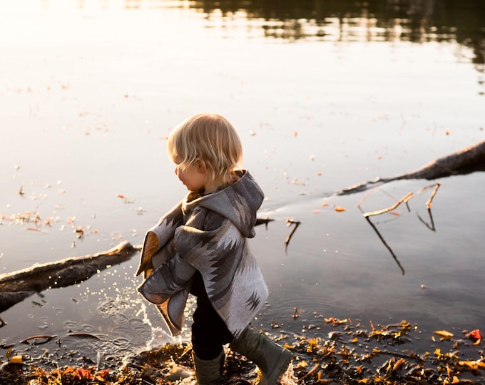 Mini Poncho | FLOW